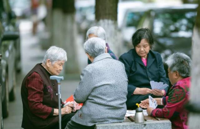 正部级退休干部的退休待遇怎么样（65岁退休是什么级别）